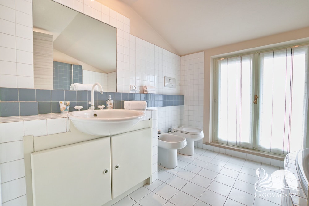Villa photo 3