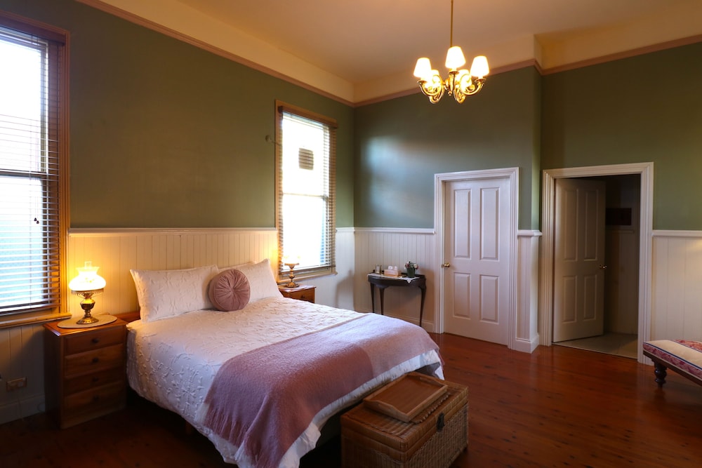 Executive Room, 1 Queen Bed, Ensuite