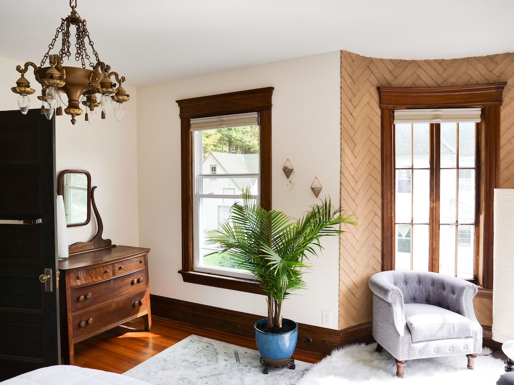 Suite (The Vly Room) photo 3
