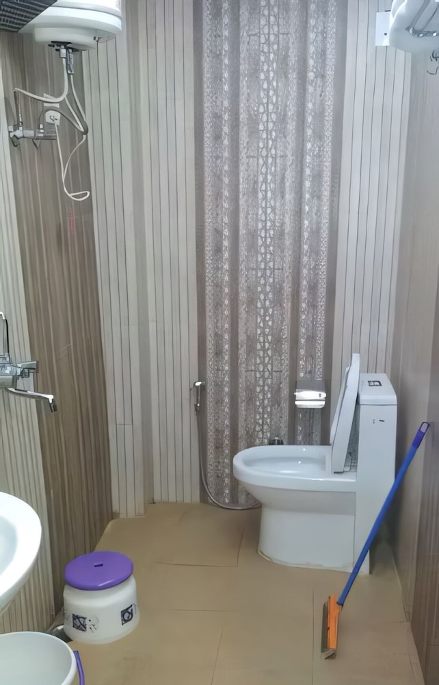 Semi Deluxe room - Photo 6