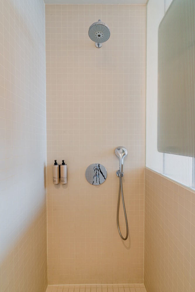 Deluxe Double or Twin Room, Lake View