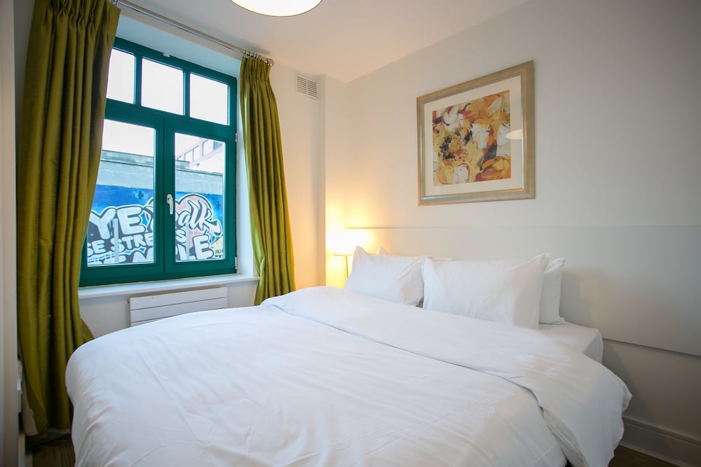 City Apartment, 2 Bedrooms, Kitchen, City View photo 2