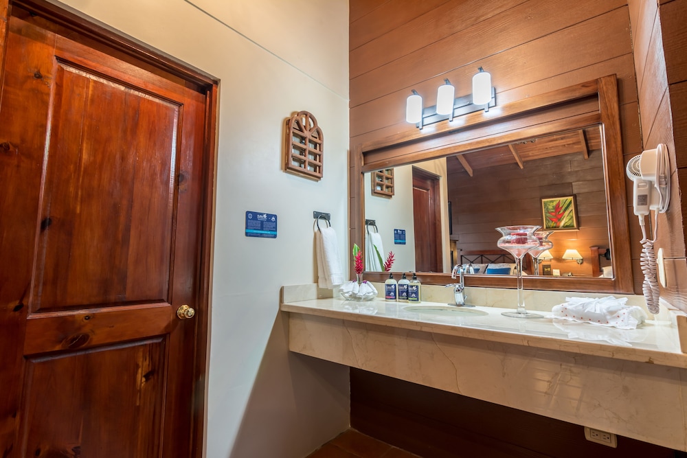 Standard Villa, 2 Queen Beds - Photo 12