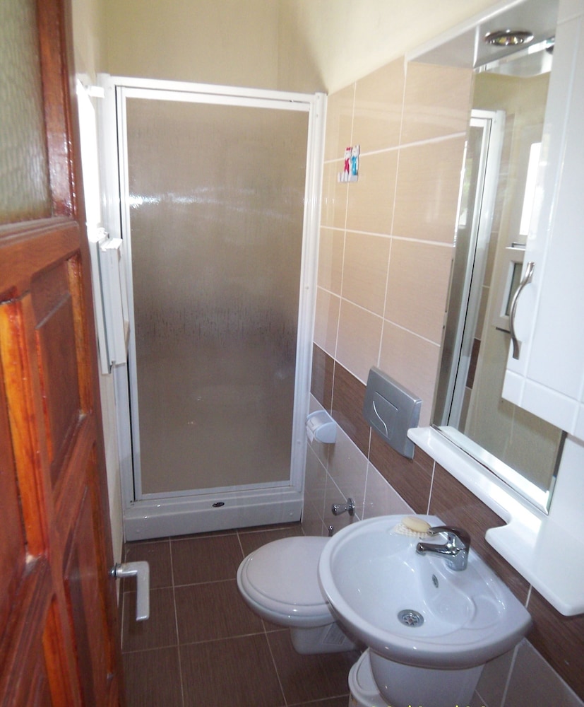Deluxe Apartment, 1 Bedroom, Ground Floor photo 2