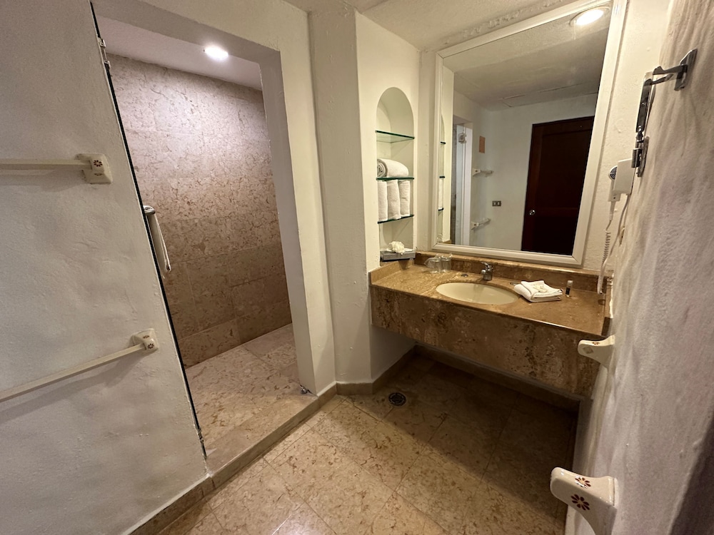 Standard Room - Photo 6