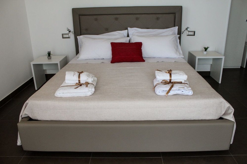 Comfort Room, Balcony, Sea View photo 1