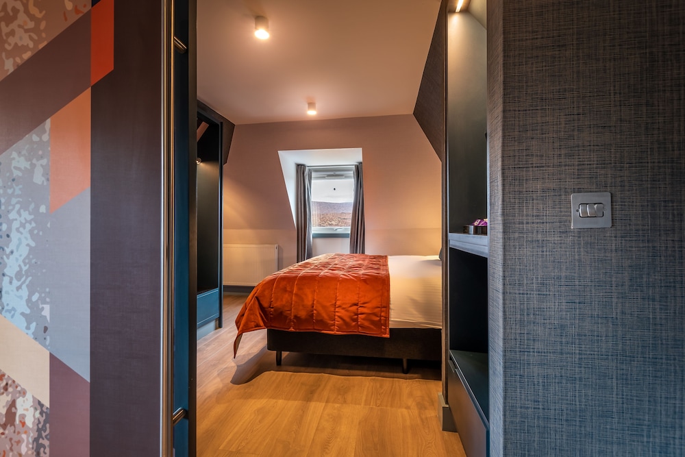 Suite, Mountain View photo 3