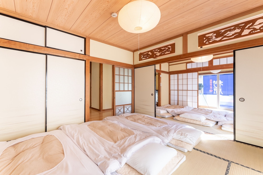 Traditional House - Photo 31
