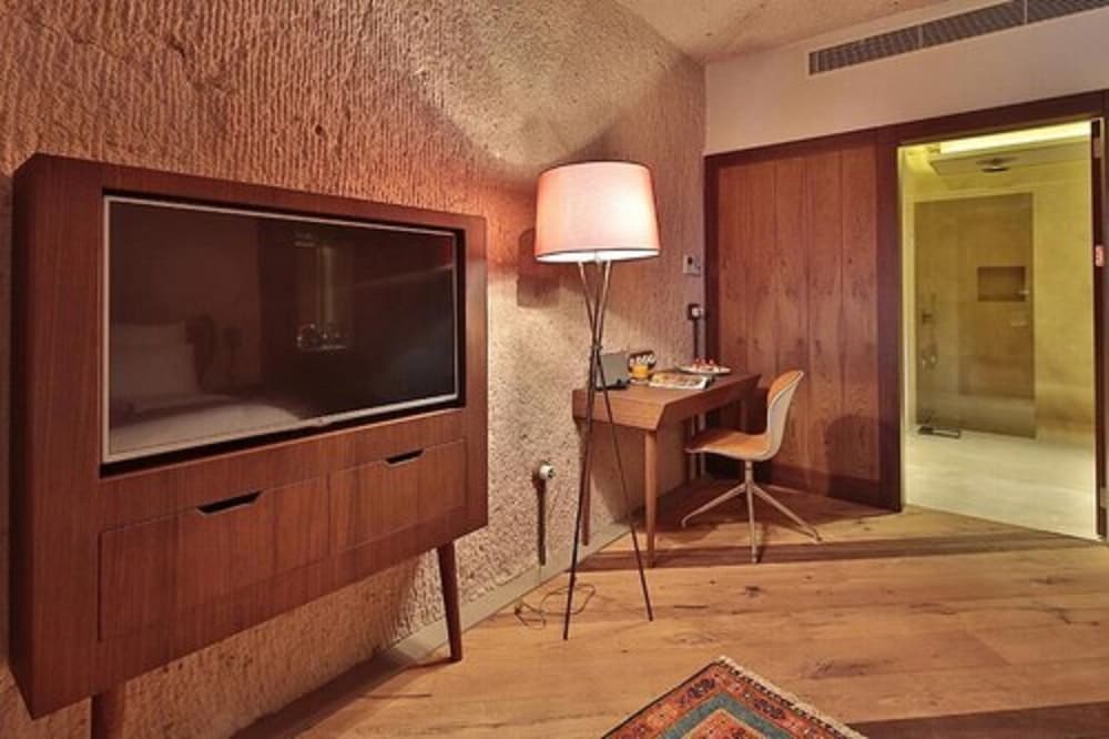 Deluxe Cave Room ( BAU )