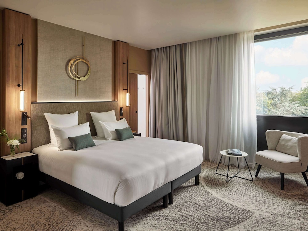 Superior Room, 1 King Bed (Château)