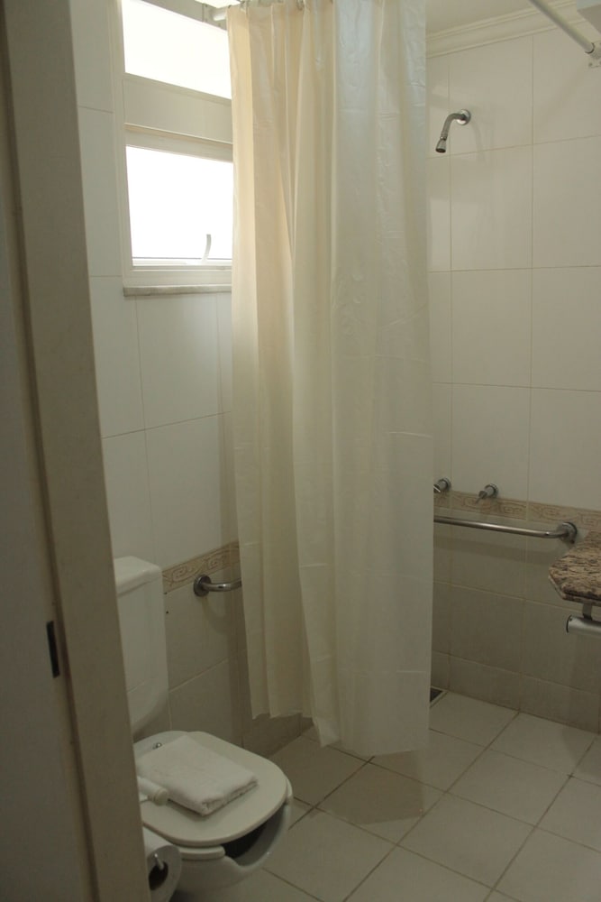 Standard Twin Room - Photo 6