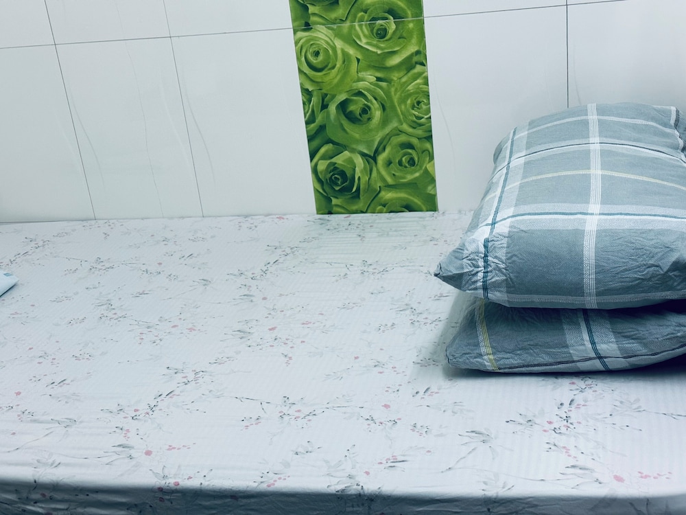 Basic Single Room
