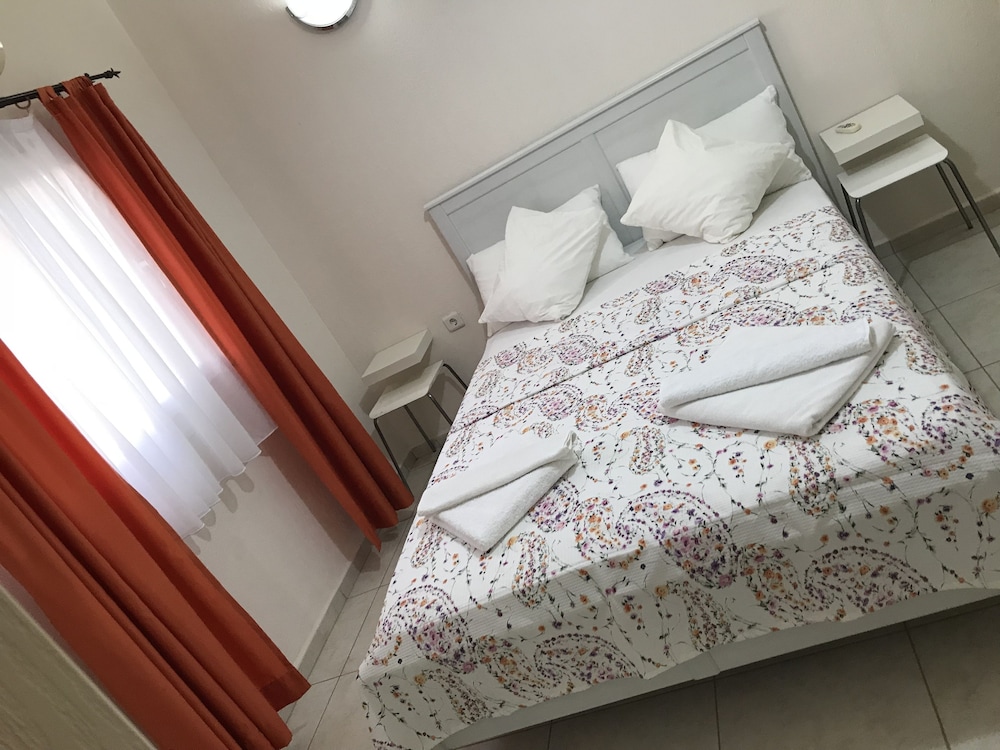 Economy Double Room photo 3