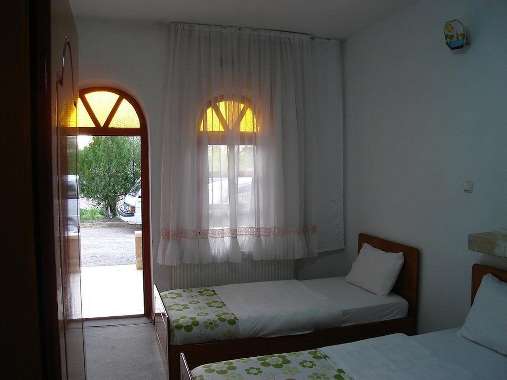 Triple Room - Photo 7