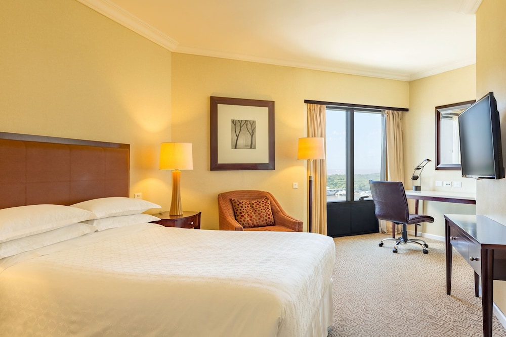 Belgrano Suite - Club Lounge/High Floor