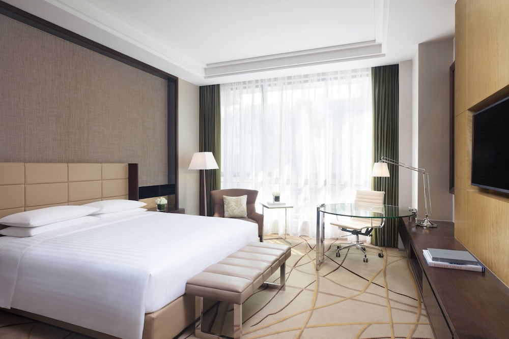 Room, 1 King Bed, City View photo 1