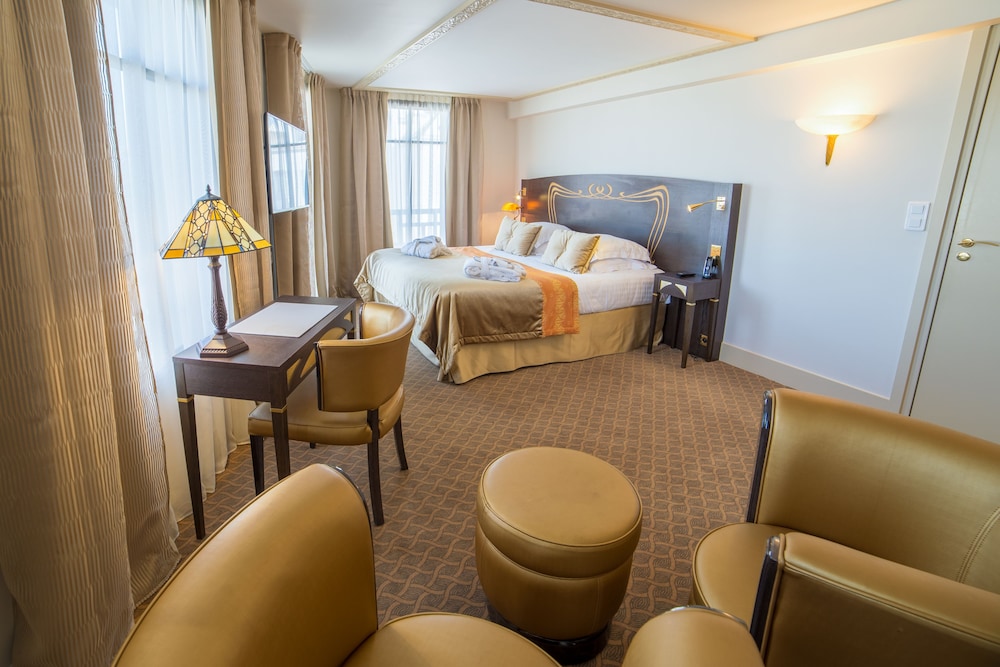 Junior Suite