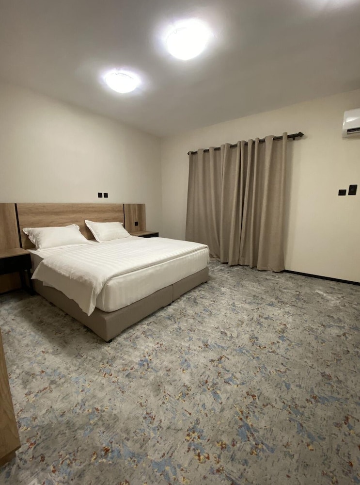 Deluxe Suite photo 2