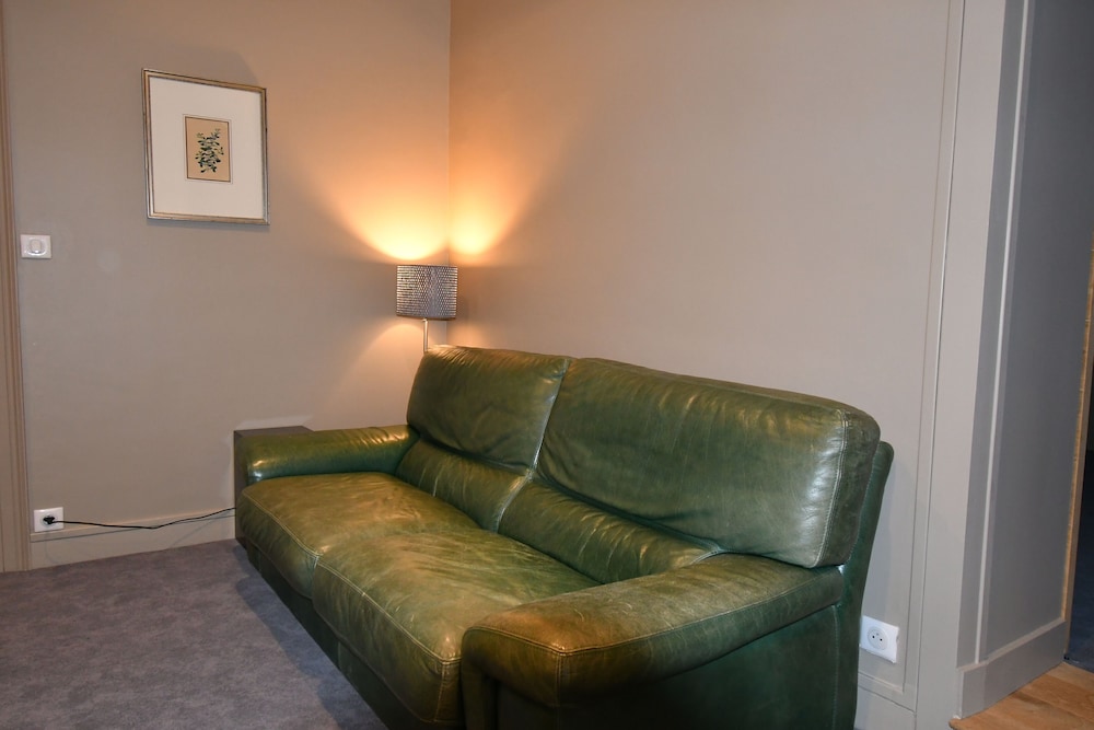 Deluxe Suite, 2 Queen Beds, Private Bathroom, Garden View (Verte) photo 3