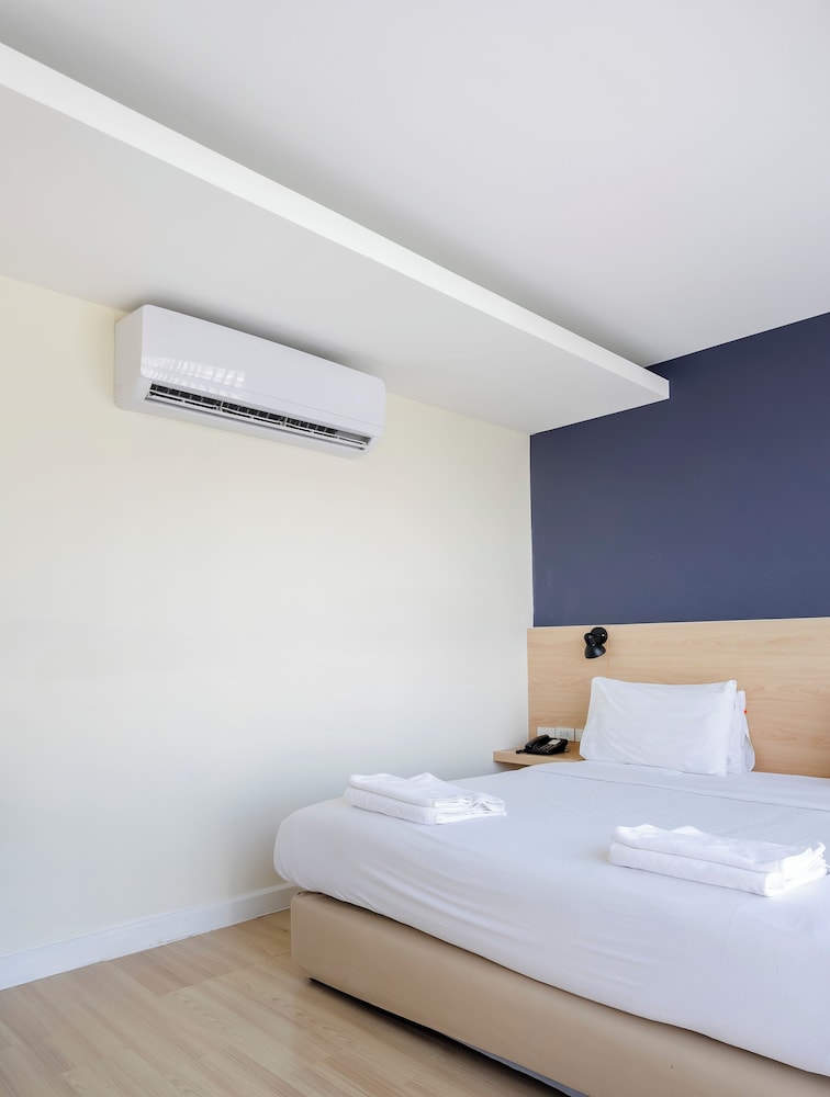 Superior Double Room, Non Smoking, City View photo 3