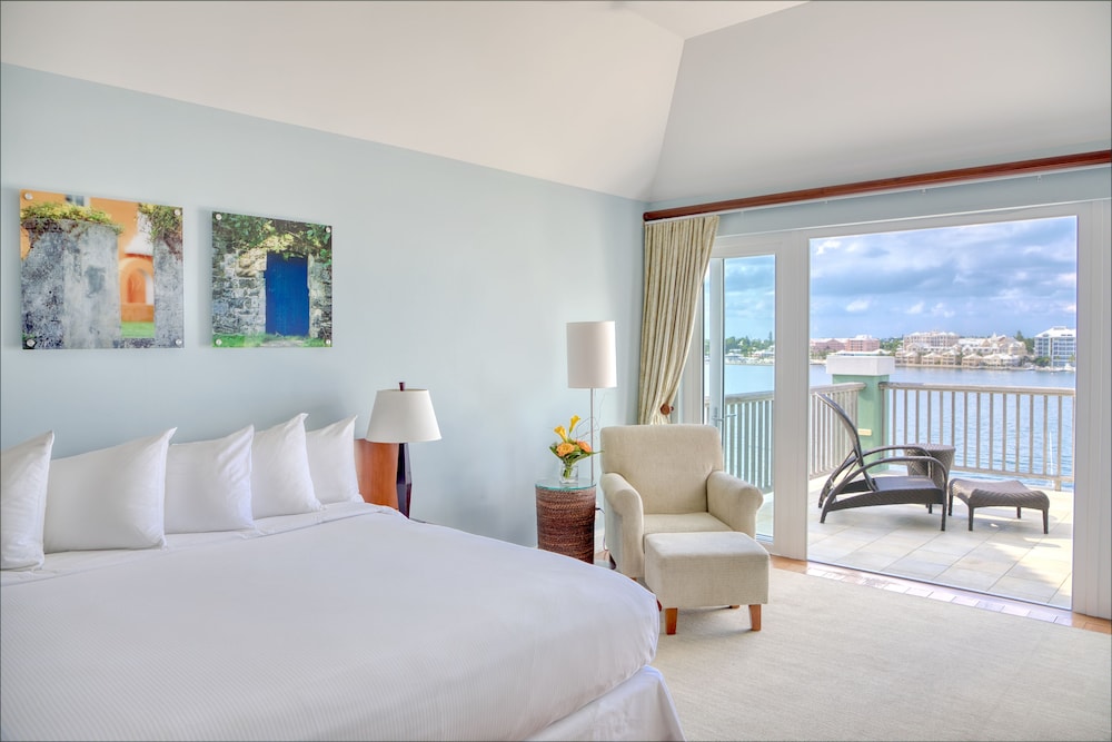 Suite, 1 Bedroom - Photo 1