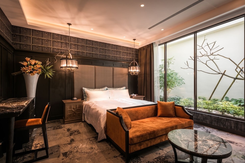 Deluxe Double Room (Check-in After 24:00) photo 3