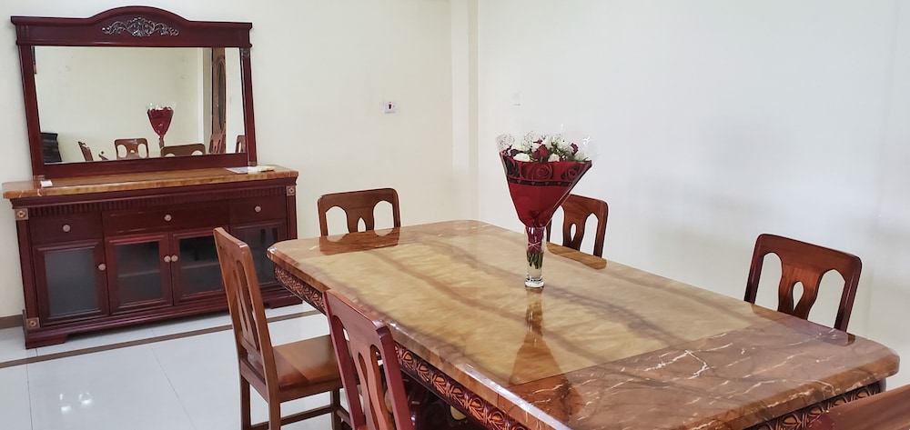 Luxury Apartment, 3 Bedrooms, Balcony, Ocean View photo 2