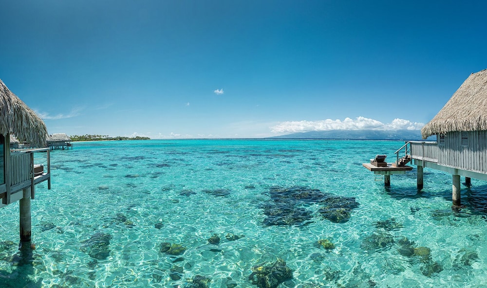 Luxury Room, 1 King Bed, Overwater
