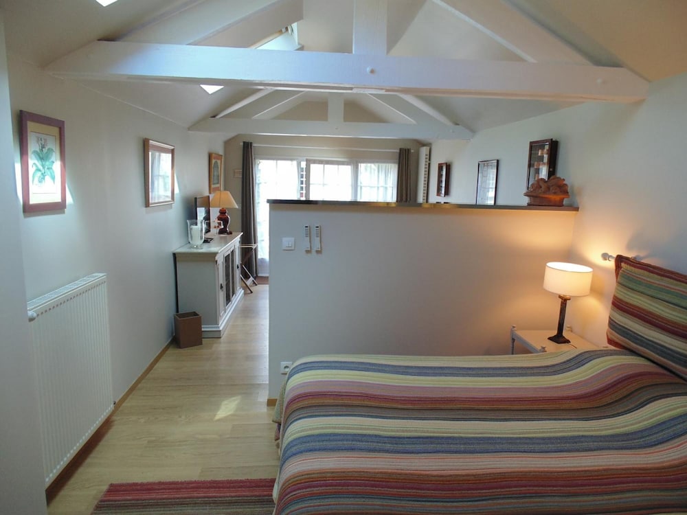Standard Double or Twin Room (air conditioning) photo 2