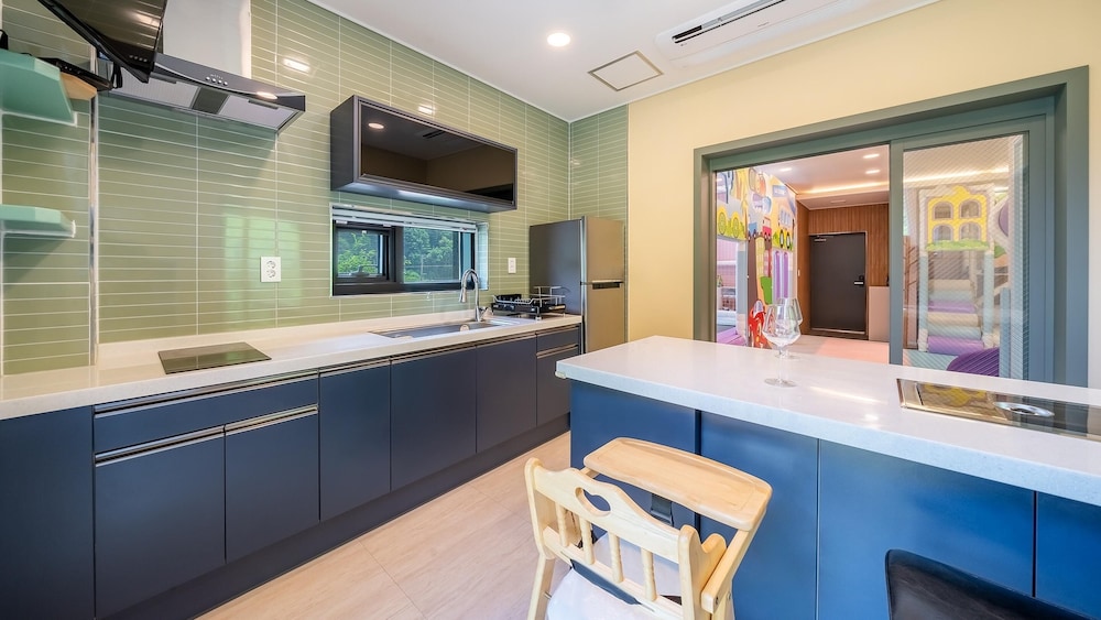 Basic Room, 1 Bedroom (201) - Photo 23
