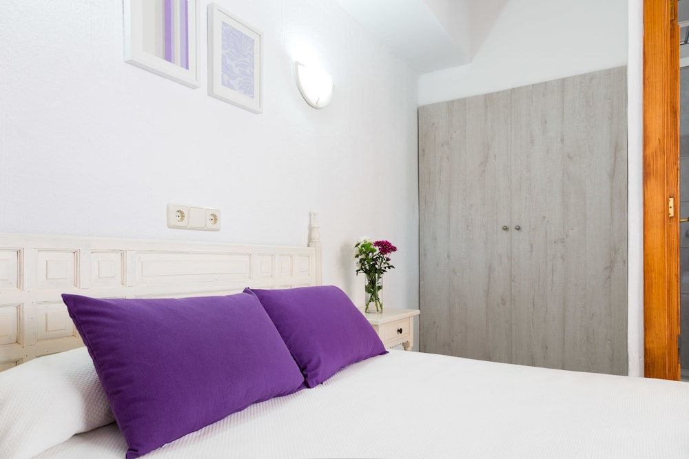 Economy Double Room (2 adults) photo 3