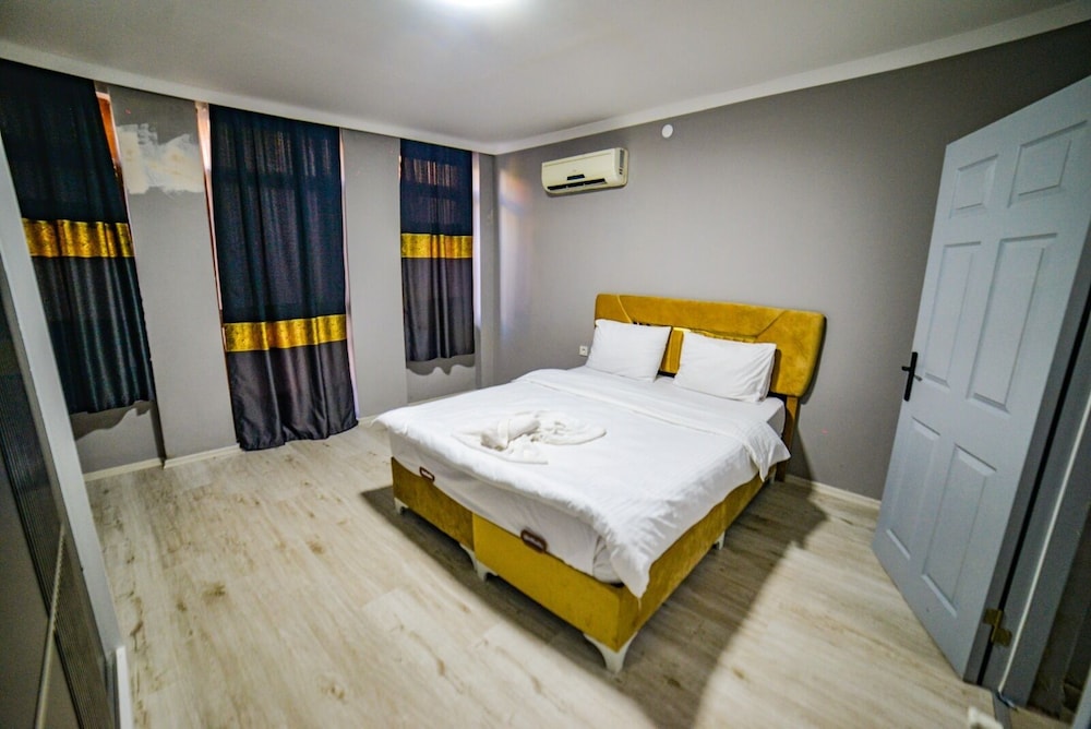 Gallery Apartment photo 2