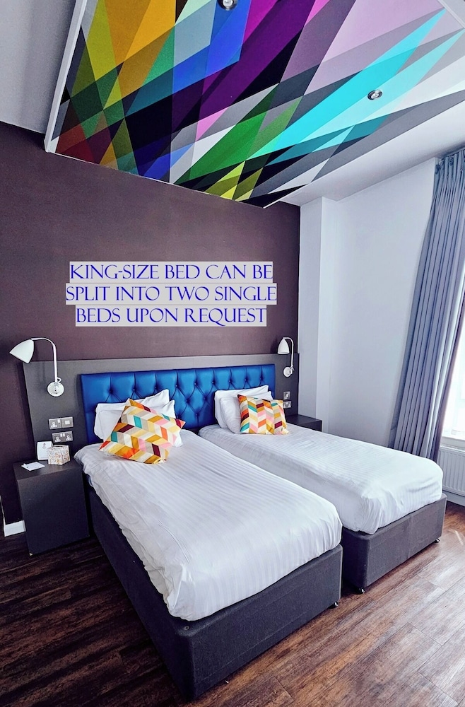 Standard Room, 1 King Bed, Non Smoking (Converts to 2 Twin Beds) - Photo 5