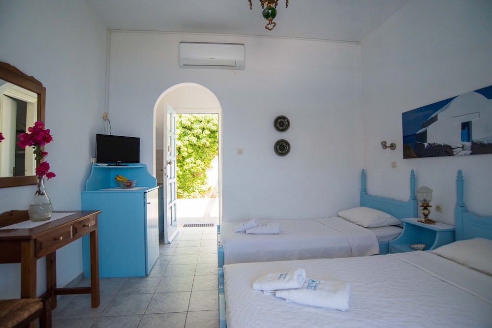 Standard Double Or Twin Room, Sea View (Amorgos) photo 3