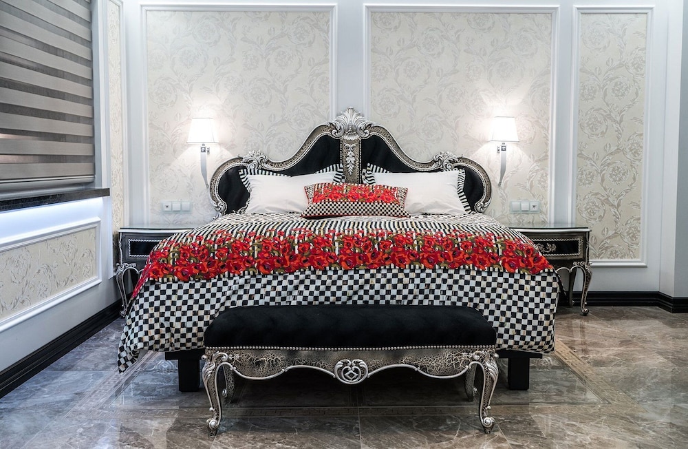 Ruby Suite - Free Spa Access photo 1