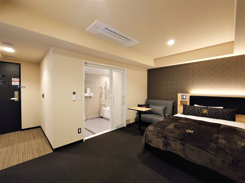 Universal Single Room, Non smoking - Photo 1