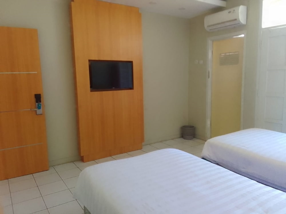 Superior Twin Room - Photo 1