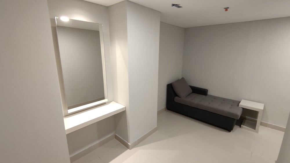 Deluxe Double Room - Photo 8