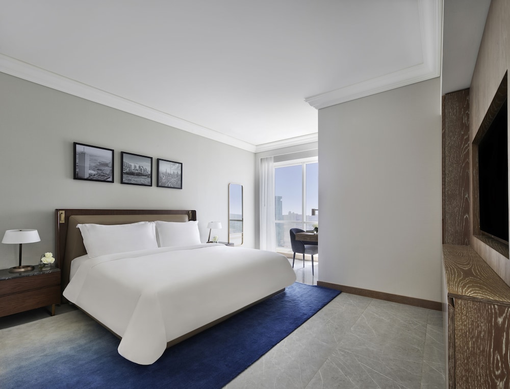 Junior Suite King thumbnail 6