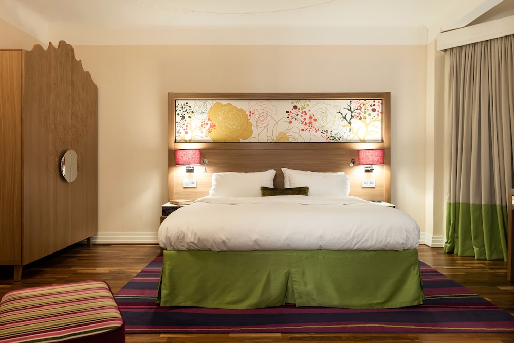 Deluxe Double Room - Photo 9