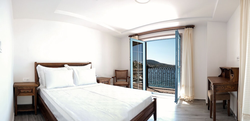 Executive Suite, Sea View
