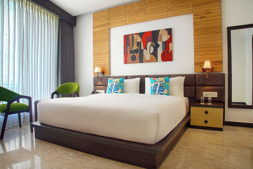 Executive Suite, City View