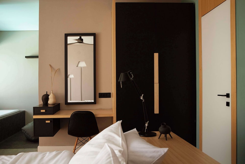 Junior Suite (Sapphire Zen Suite with private pool) - Photo 10