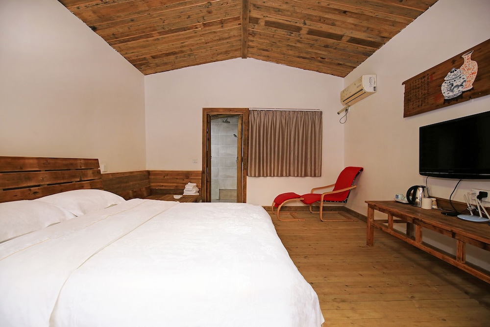 Superior Double Bungalow photo 3