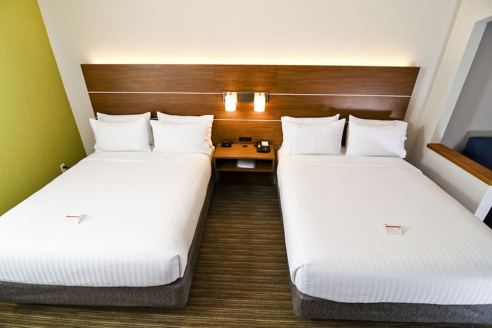 Suite, 2 Queen Beds (Feature) - Photo 7