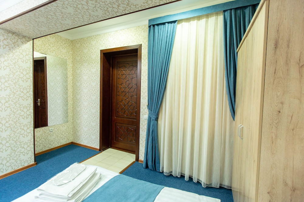 Standard Twin Room - Photo 6