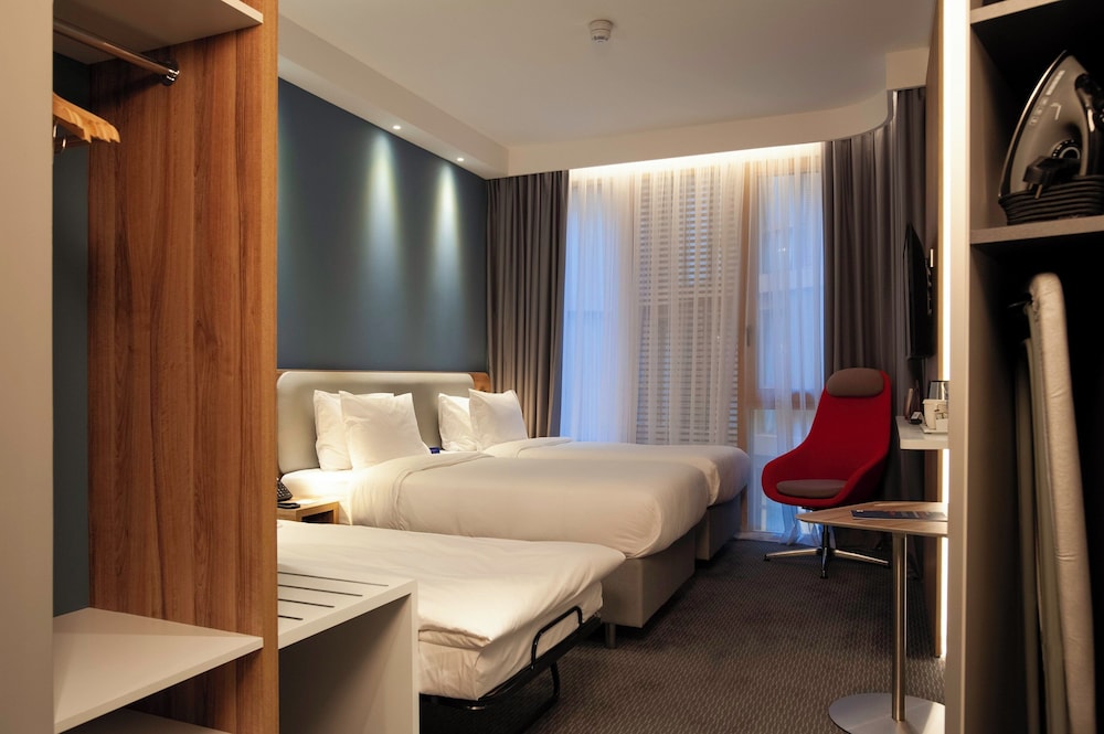 Standard Room, 2 Twin Beds (Extra Bed) - Photo 1
