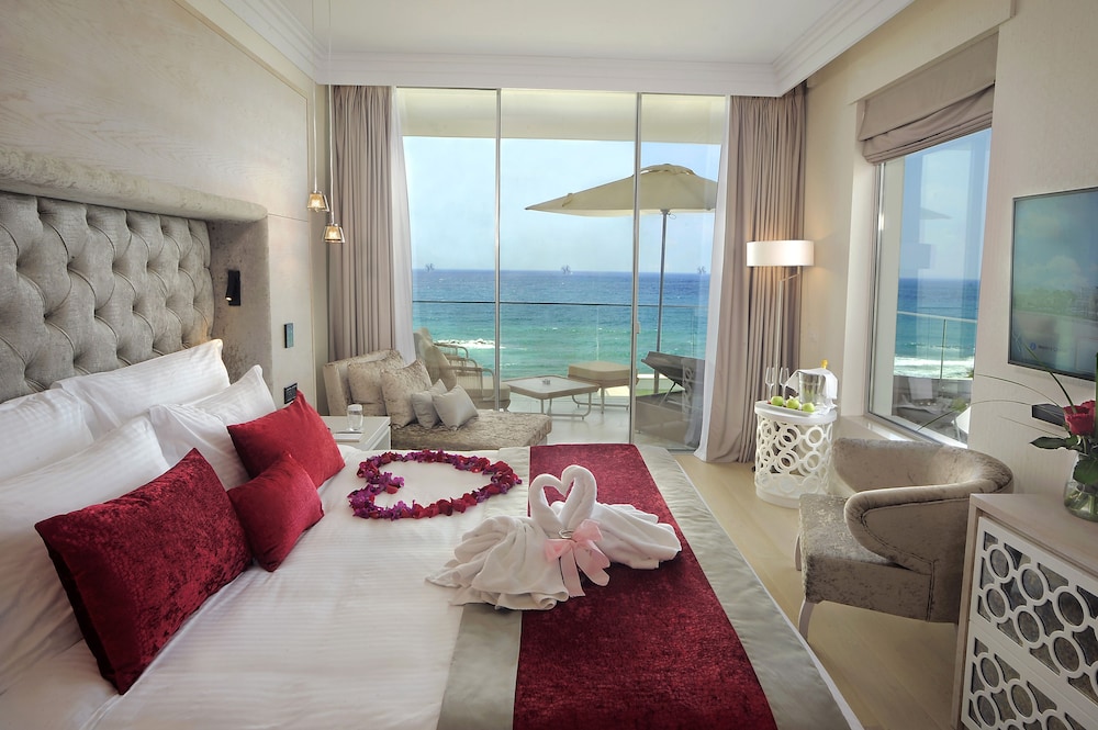 Honeymoon Suite, Sea View photo 2