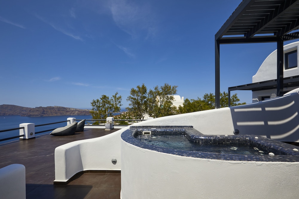 Premier Suite, Hot Tub - Photo 5