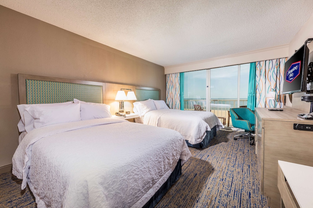 Room, 2 Queen Beds, Non Smoking, Oceanfront - Photo 2